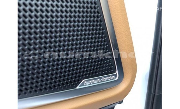 Buy Import Kia Carens White Car in Import - Dubai in Bumthang Buy Import Kia Carens White Car in Import - Dubai in Bumthang