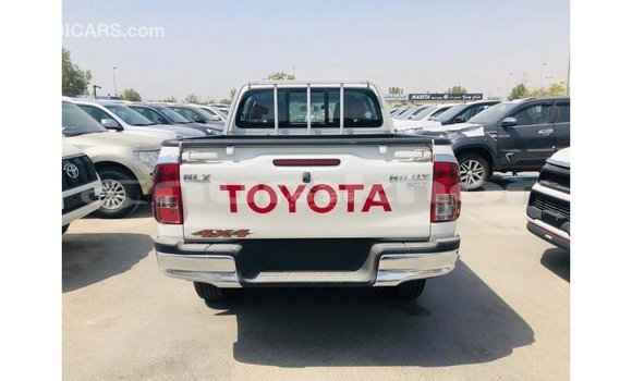 Buy Import Toyota Hilux White Car in Import - Dubai in Bumthang Buy Import Toyota Hilux White Car in Import - Dubai in Bumthang