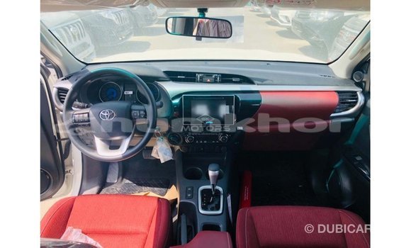 Buy Import Toyota Hilux White Car in Import - Dubai in Bumthang Buy Import Toyota Hilux White Car in Import - Dubai in Bumthang