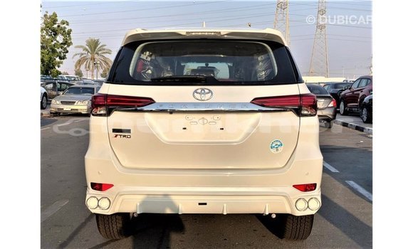 Buy Import Toyota Fortuner White Car in Import - Dubai in Bumthang Buy Import Toyota Fortuner White Car in Import - Dubai in Bumthang
