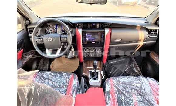 Buy Import Toyota Fortuner White Car in Import - Dubai in Bumthang Buy Import Toyota Fortuner White Car in Import - Dubai in Bumthang