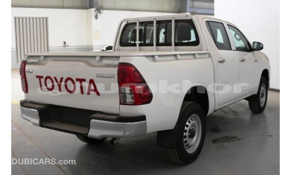 Buy Import Toyota Hilux White Car in Import - Dubai in Bumthang Buy Import Toyota Hilux White Car in Import - Dubai in Bumthang