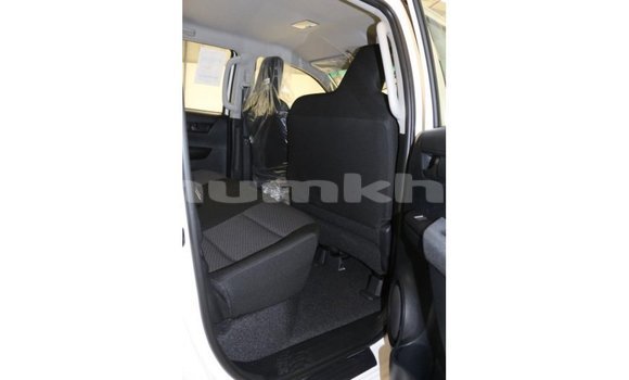 Buy Import Toyota Hilux White Car in Import - Dubai in Bumthang Buy Import Toyota Hilux White Car in Import - Dubai in Bumthang