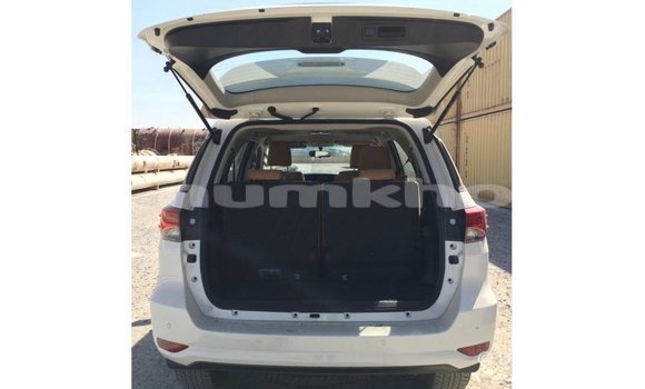 Buy Import Toyota Fortuner White Car in Import - Dubai in Bumthang Buy Import Toyota Fortuner White Car in Import - Dubai in Bumthang