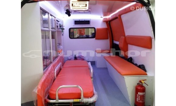 Buy Import Toyota Hiace White Car in Import - Dubai in Bumthang Buy Import Toyota Hiace White Car in Import - Dubai in Bumthang