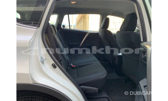 Buy Import Toyota 4Runner White Car in Import - Dubai in Bumthang Buy Import Toyota 4Runner White Car in Import - Dubai in Bumthang