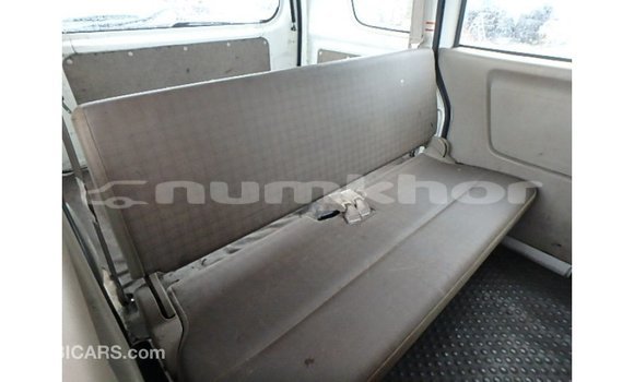 Buy Import Suzuki Every White Truck in Import - Dubai in Bumthang Buy Import Suzuki Every White Truck in Import - Dubai in Bumthang