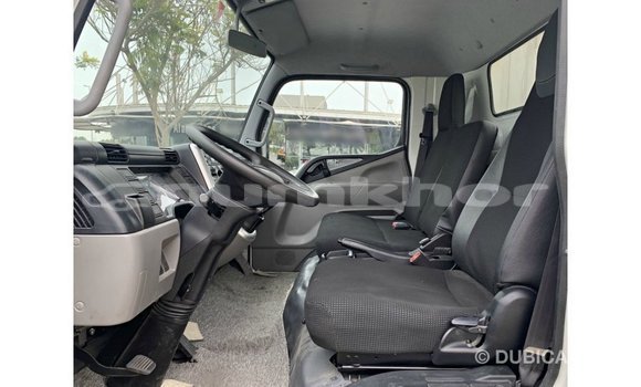 Buy Import Mitsubishi Carisma White Car in Import - Dubai in Bumthang Buy Import Mitsubishi Carisma White Car in Import - Dubai in Bumthang