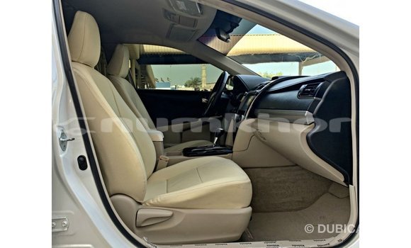 Buy Import Toyota Camry White Car in Import - Dubai in Bumthang Buy Import Toyota Camry White Car in Import - Dubai in Bumthang