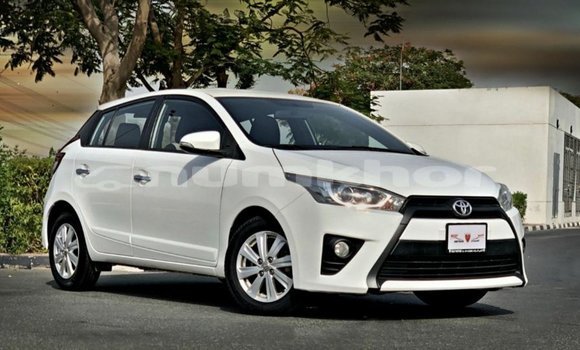 Buy Import Toyota Yaris White Car in Import - Dubai in Bumthang