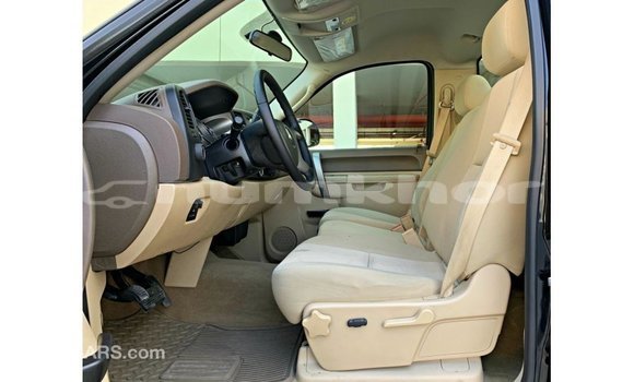 Buy Import Chevrolet Silverado Black Car in Import - Dubai in Bumthang Buy Import Chevrolet Silverado Black Car in Import - Dubai in Bumthang