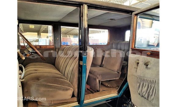 Buy Import Buick Electra Blue Car in Import - Dubai in Bumthang Buy Import Buick Electra Blue Car in Import - Dubai in Bumthang