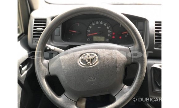 Buy Import Toyota Hiace White Car in Import - Dubai in Bumthang Buy Import Toyota Hiace White Car in Import - Dubai in Bumthang