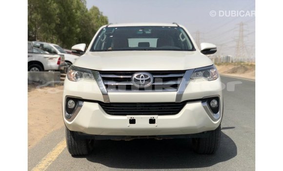 Buy Import Toyota Fortuner White Car in Import - Dubai in Bumthang Buy Import Toyota Fortuner White Car in Import - Dubai in Bumthang