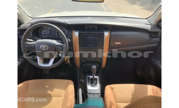 Buy Import Toyota Fortuner White Car in Import - Dubai in Bumthang Buy Import Toyota Fortuner White Car in Import - Dubai in Bumthang