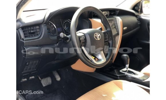 Buy Import Toyota Fortuner White Car in Import - Dubai in Bumthang Buy Import Toyota Fortuner White Car in Import - Dubai in Bumthang