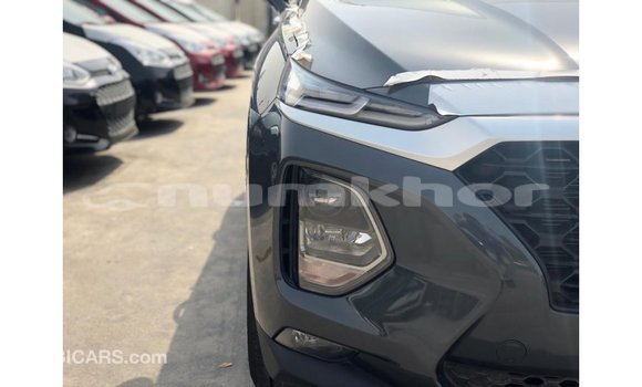 Buy Import Hyundai Santa Fe Green Car in Import - Dubai in Bumthang Buy Import Hyundai Santa Fe Green Car in Import - Dubai in Bumthang