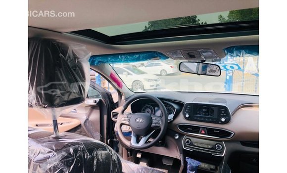 Buy Import Hyundai Santa Fe Green Car in Import - Dubai in Bumthang Buy Import Hyundai Santa Fe Green Car in Import - Dubai in Bumthang