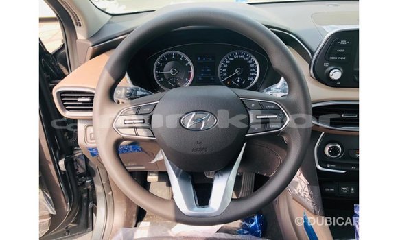 Buy Import Hyundai Santa Fe Green Car in Import - Dubai in Bumthang Buy Import Hyundai Santa Fe Green Car in Import - Dubai in Bumthang