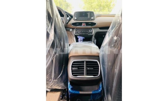 Buy Import Hyundai Santa Fe Green Car in Import - Dubai in Bumthang Buy Import Hyundai Santa Fe Green Car in Import - Dubai in Bumthang