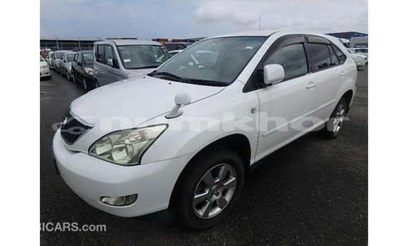 Buy Import Toyota Harrier White Car in Import - Dubai in Bumthang Buy Import Toyota Harrier White Car in Import - Dubai in Bumthang