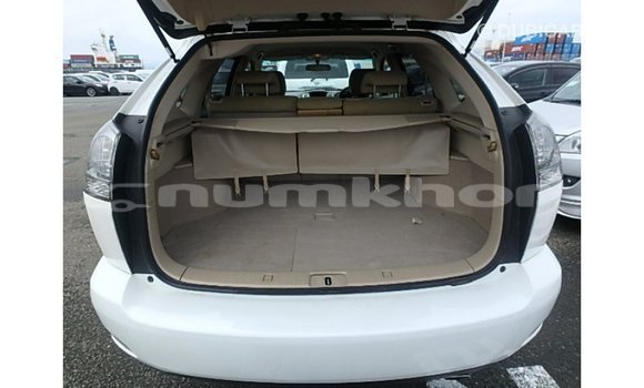Buy Import Toyota Harrier White Car in Import - Dubai in Bumthang Buy Import Toyota Harrier White Car in Import - Dubai in Bumthang