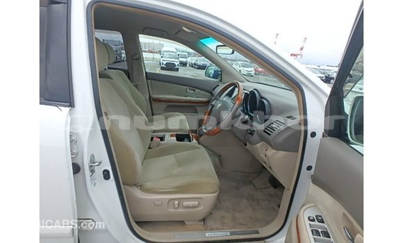 Buy Import Toyota Harrier White Car in Import - Dubai in Bumthang Buy Import Toyota Harrier White Car in Import - Dubai in Bumthang