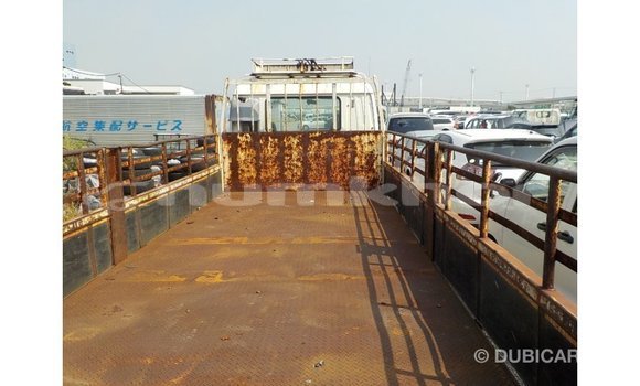 Buy Import Isuzu Rodeo White Car in Import - Dubai in Bumthang Buy Import Isuzu Rodeo White Car in Import - Dubai in Bumthang