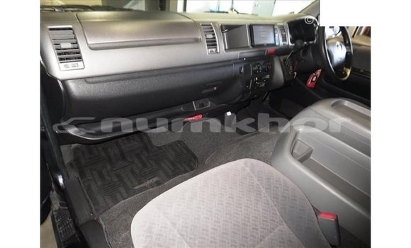 Buy Import Toyota Hiace Other Car in Import - Dubai in Bumthang Buy Import Toyota Hiace Other Car in Import - Dubai in Bumthang