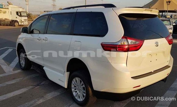 Buy Import Toyota Sienna White Car in Import - Dubai in Bumthang Buy Import Toyota Sienna White Car in Import - Dubai in Bumthang