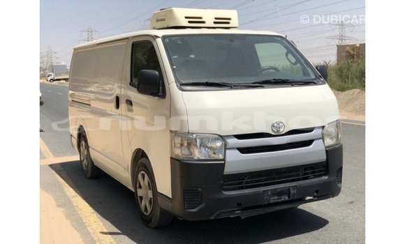 Buy Import Toyota Hiace White Car in Import - Dubai in Bumthang Buy Import Toyota Hiace White Car in Import - Dubai in Bumthang
