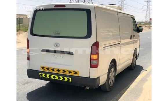 Buy Import Toyota Hiace White Car in Import - Dubai in Bumthang Buy Import Toyota Hiace White Car in Import - Dubai in Bumthang