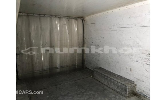 Buy Import Toyota Hiace White Car in Import - Dubai in Bumthang Buy Import Toyota Hiace White Car in Import - Dubai in Bumthang