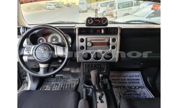 Buy Import Toyota FJ Cruiser Other Car in Import - Dubai in Bumthang Buy Import Toyota FJ Cruiser Other Car in Import - Dubai in Bumthang