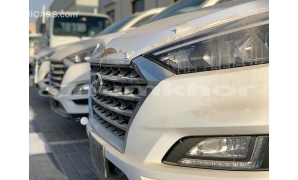 Buy Import Hyundai Tucson White Car in Import - Dubai in Bumthang Buy Import Hyundai Tucson White Car in Import - Dubai in Bumthang