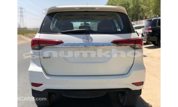 Buy Import Toyota Fortuner White Car in Import - Dubai in Bumthang Buy Import Toyota Fortuner White Car in Import - Dubai in Bumthang