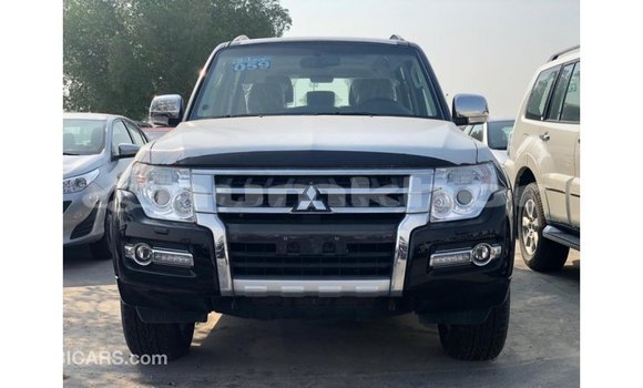 Buy Import Mitsubishi Pajero Black Car in Import - Dubai in Bumthang Buy Import Mitsubishi Pajero Black Car in Import - Dubai in Bumthang