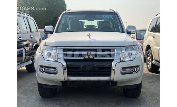 Buy Import Mitsubishi Pajero Black Car in Import - Dubai in Bumthang Buy Import Mitsubishi Pajero Black Car in Import - Dubai in Bumthang