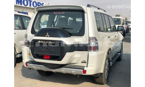 Buy Import Mitsubishi Pajero Black Car in Import - Dubai in Bumthang Buy Import Mitsubishi Pajero Black Car in Import - Dubai in Bumthang