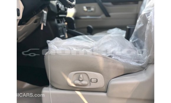 Buy Import Mitsubishi Pajero Black Car in Import - Dubai in Bumthang Buy Import Mitsubishi Pajero Black Car in Import - Dubai in Bumthang