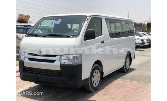 Buy Import Toyota Hiace White Car in Import - Dubai in Bumthang Buy Import Toyota Hiace White Car in Import - Dubai in Bumthang