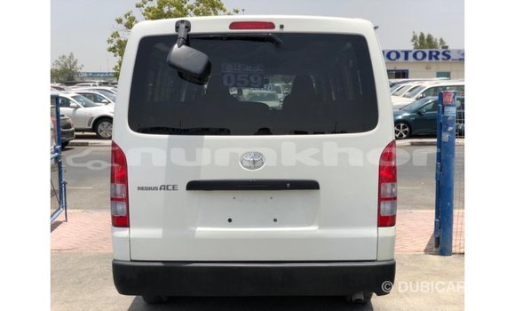 Buy Import Toyota Hiace White Car in Import - Dubai in Bumthang Buy Import Toyota Hiace White Car in Import - Dubai in Bumthang