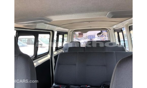 Buy Import Toyota Hiace White Car in Import - Dubai in Bumthang Buy Import Toyota Hiace White Car in Import - Dubai in Bumthang