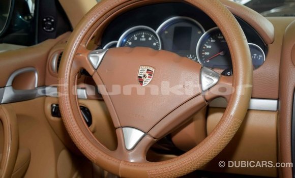 Buy Import Porsche Cayenne Green Car in Import - Dubai in Bumthang Buy Import Porsche Cayenne Green Car in Import - Dubai in Bumthang