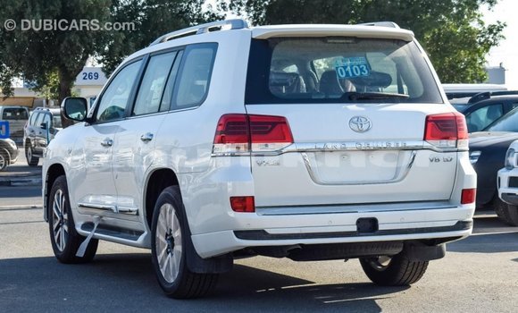 Buy Import Toyota Land Cruiser White Car in Import - Dubai in Bumthang Buy Import Toyota Land Cruiser White Car in Import - Dubai in Bumthang