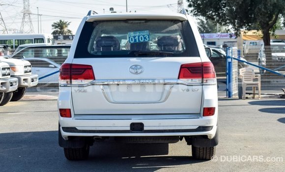 Buy Import Toyota Land Cruiser White Car in Import - Dubai in Bumthang Buy Import Toyota Land Cruiser White Car in Import - Dubai in Bumthang
