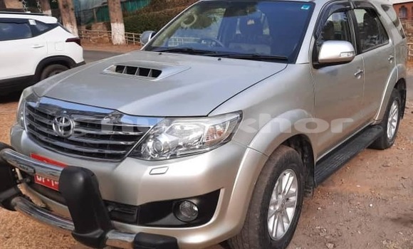 Buy Used Toyota Fortuner Other Car in Thimphu in Timphu Buy Used Toyota Fortuner Other Car in Thimphu in Timphu