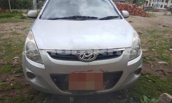 Buy Used Hyundai i20 Silver Car in Thimphu in Timphu
