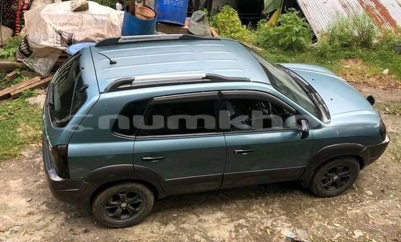 Buy Used Hyundai Tucson Blue Car in Thimphu in Timphu Buy Used Hyundai Tucson Blue Car in Thimphu in Timphu