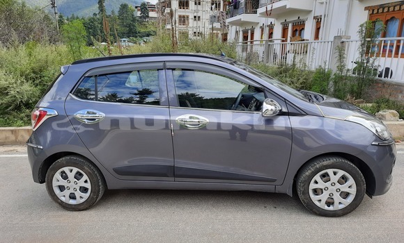 Buy Used Hyundai i10 Other Car in Thimphu in Timphu Buy Used Hyundai i10 Other Car in Thimphu in Timphu